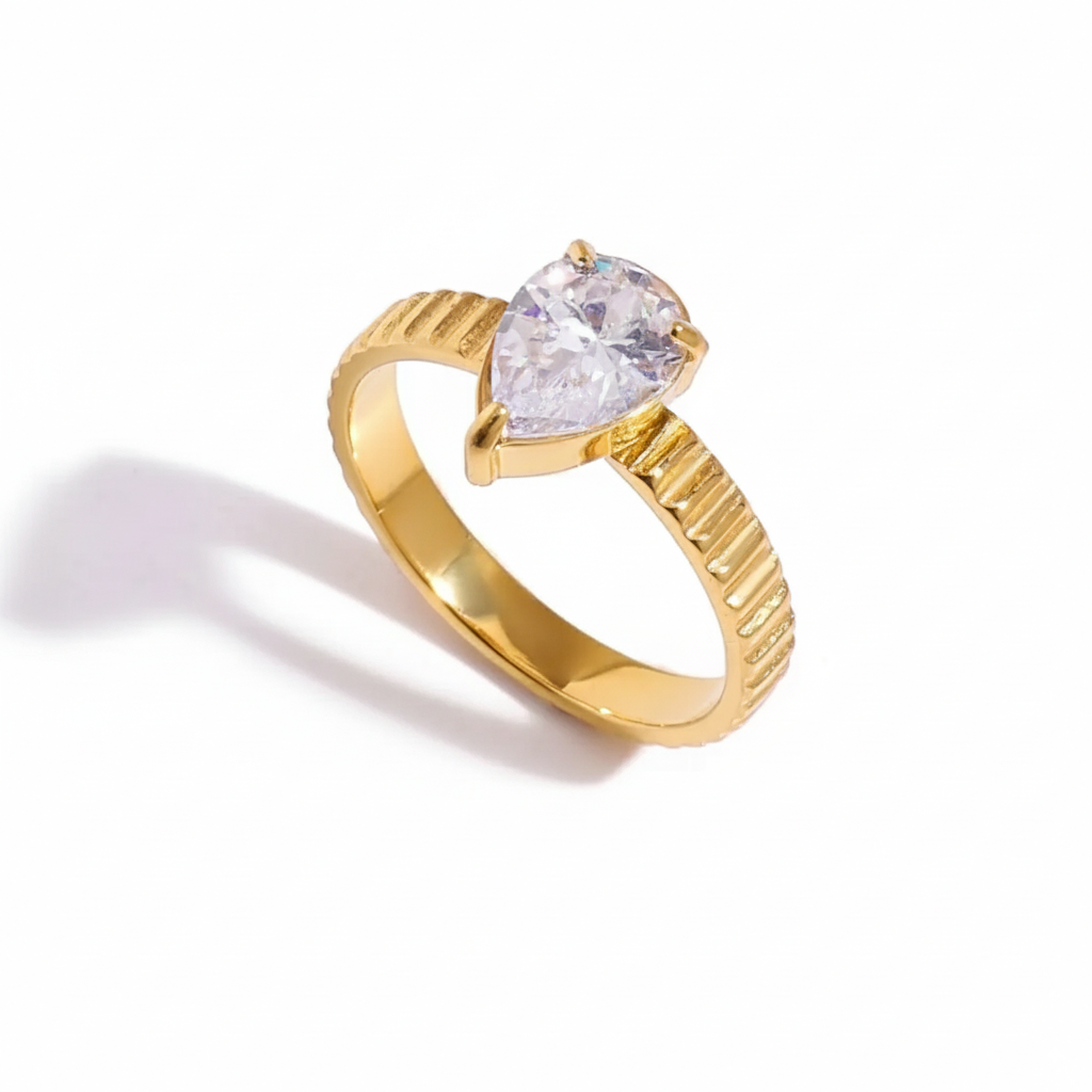 Alice Ring by Orliza