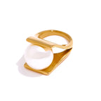 Amaris Ring by Orliza