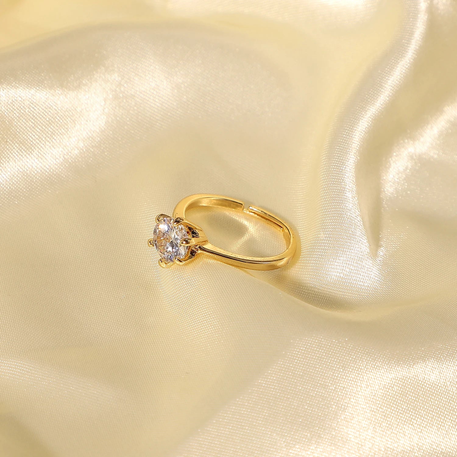 Aurelia Ring by Orliza