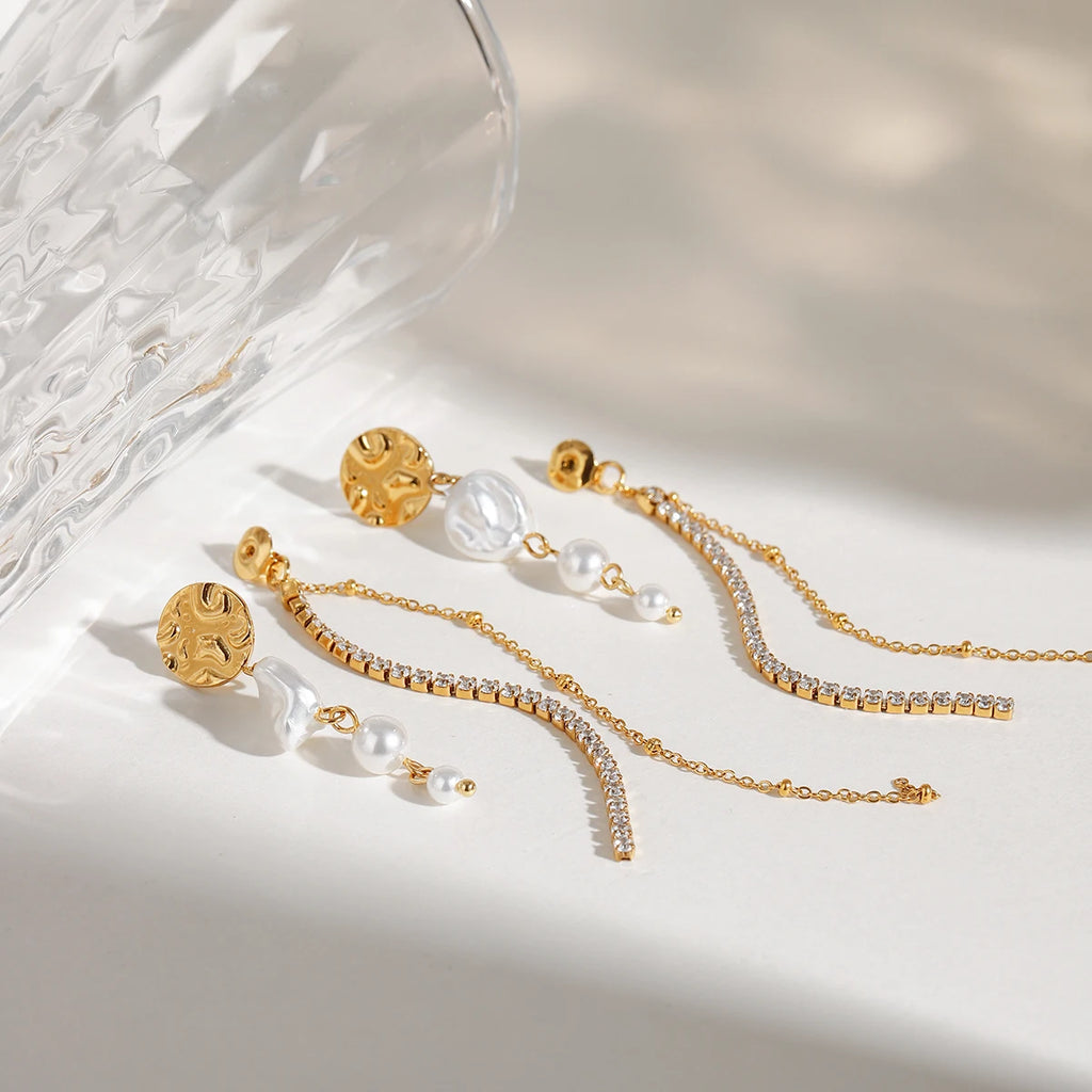 Luma Earrings by Orliza