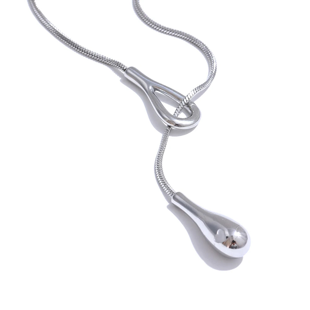 Giana Necklace by Orliza