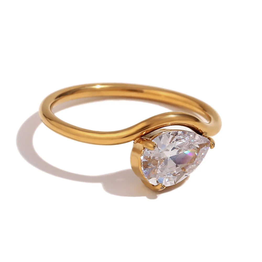 Mabel Ring by Orliza