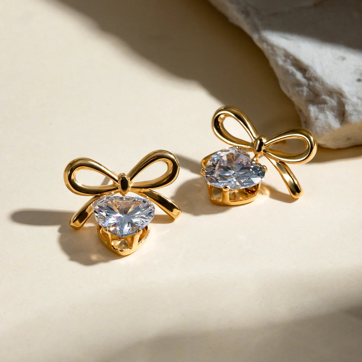 Sarah Earrings by Orliza