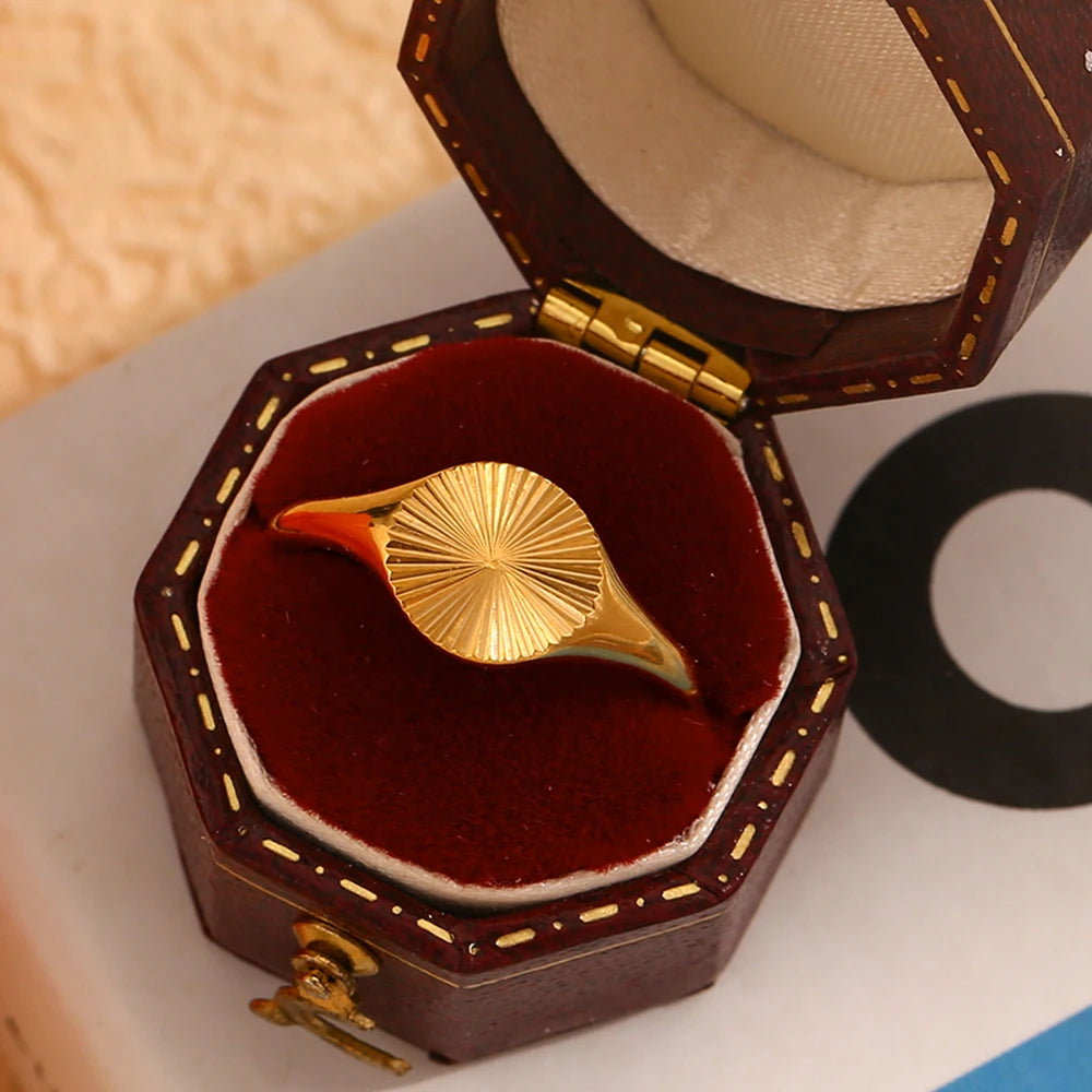 Dakota Ring by Orliza