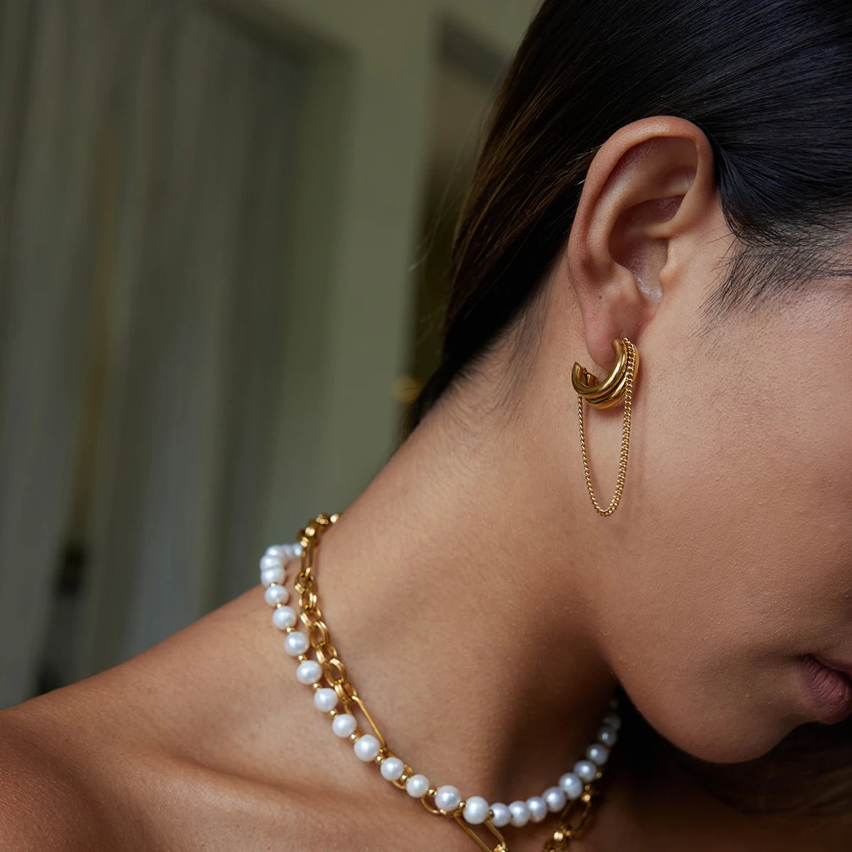Amora Earrings by Orliza