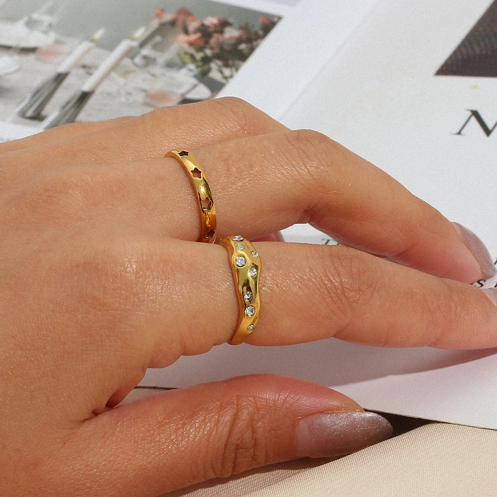 Collins Ring by Orliza