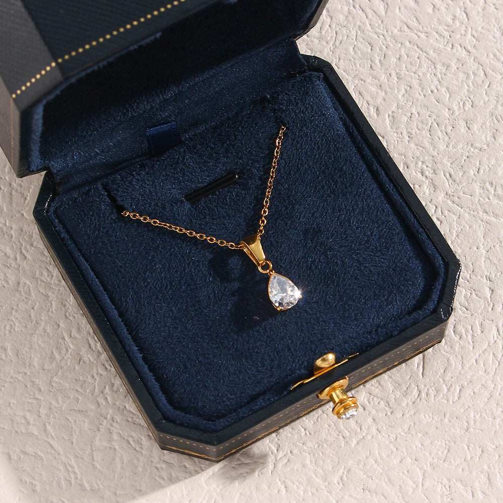 Ella Necklace by Orliza