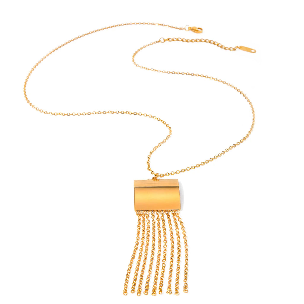 Olivia Necklace by Orliza