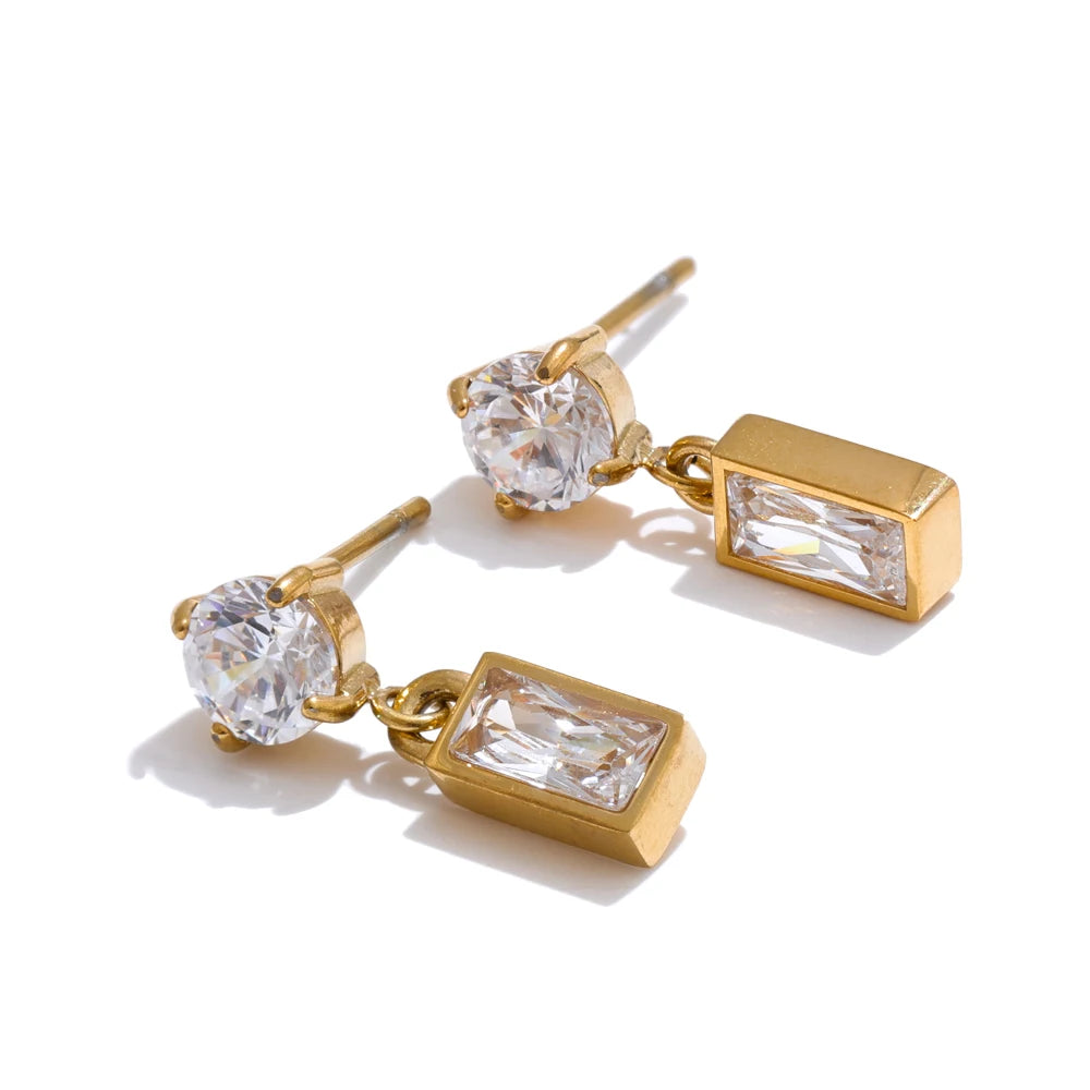 Birdie Earrings by Orliza