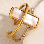 Daisy Ring by Orliza
