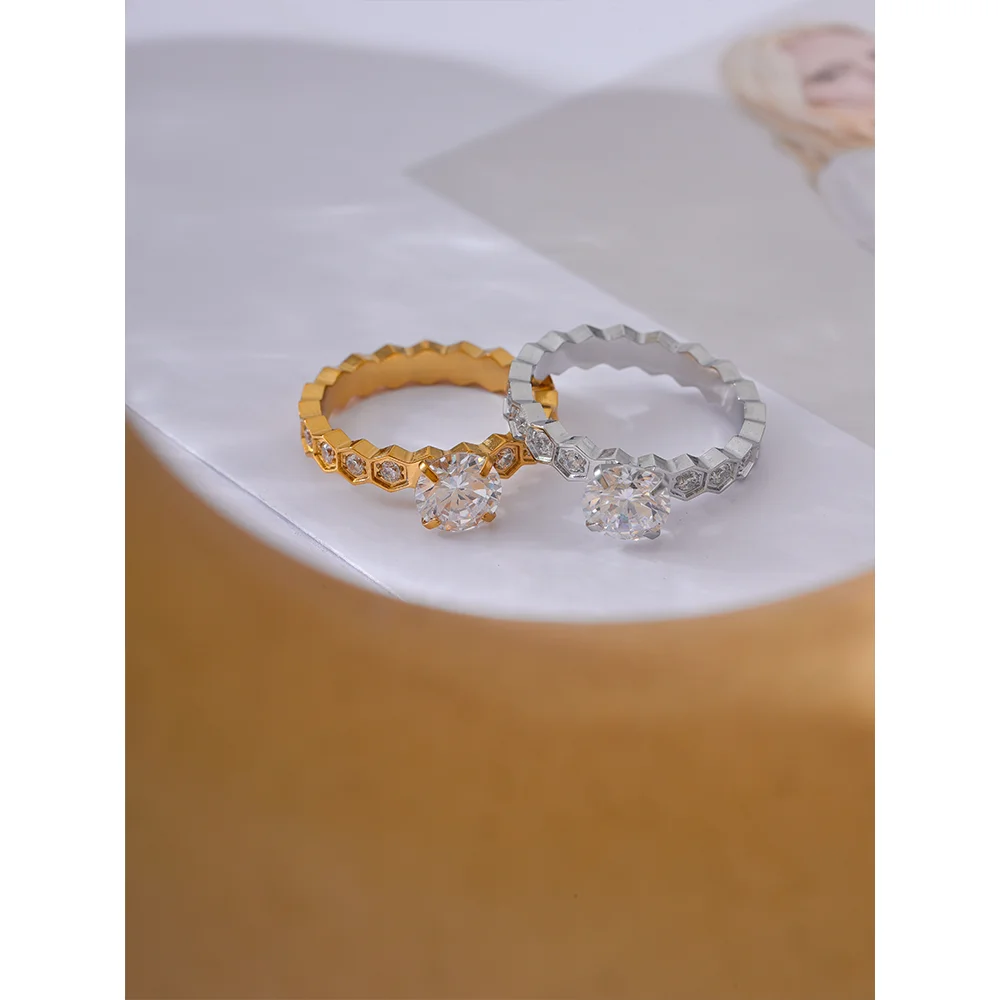 Tiffany Ring by Orliza