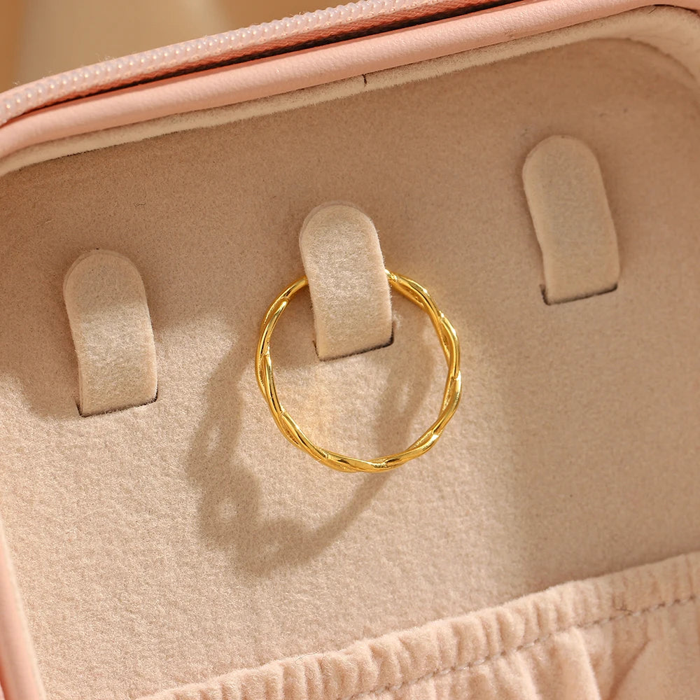 Norah Ring by Orliza
