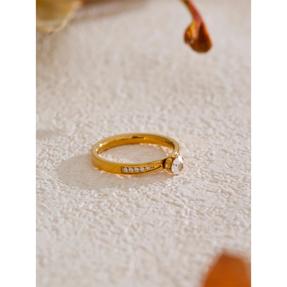 Ivey Ring by Orliza