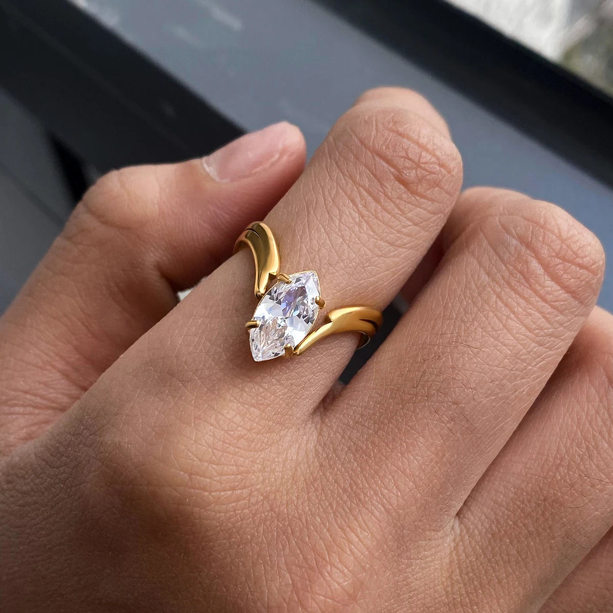 Riley Ring by Orliza