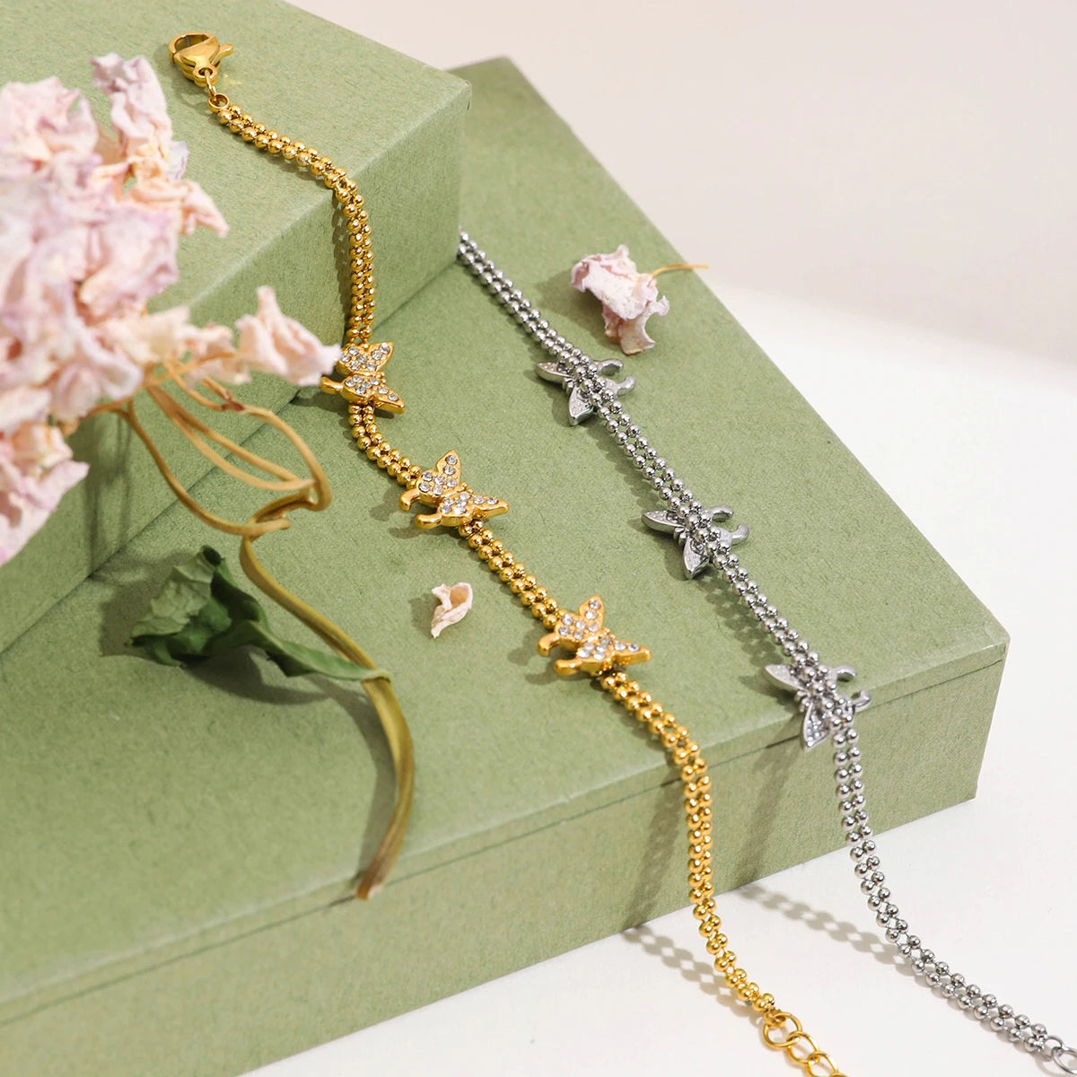 Rose Bracelet by Orliza