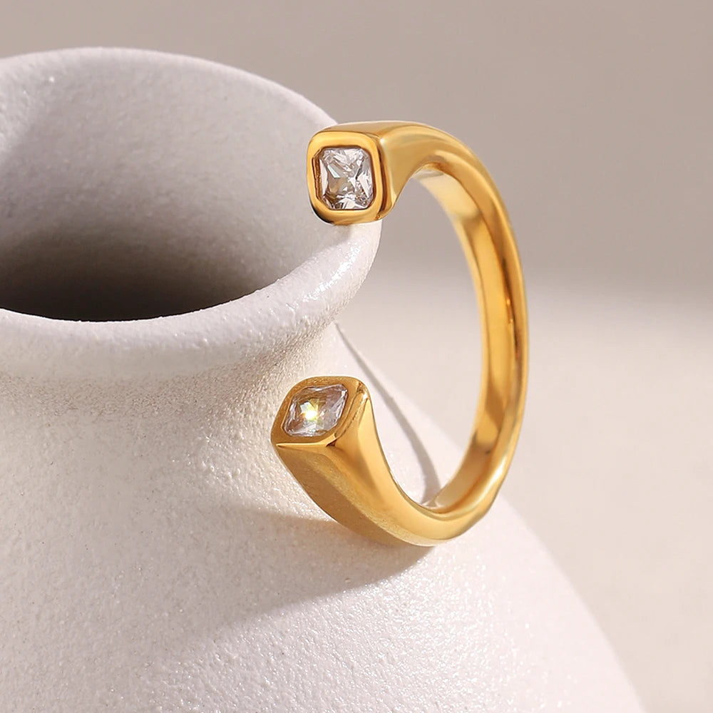 Amy Ring by Orliza