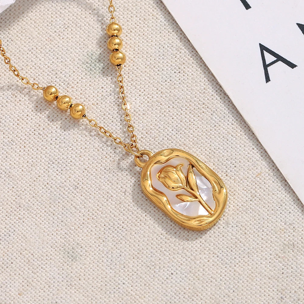 Vera Necklace by Orliza