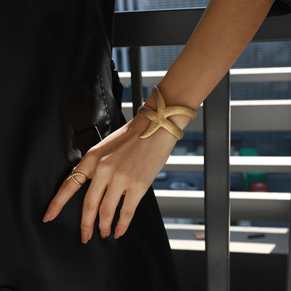 Rayna Bracelet by Orliza