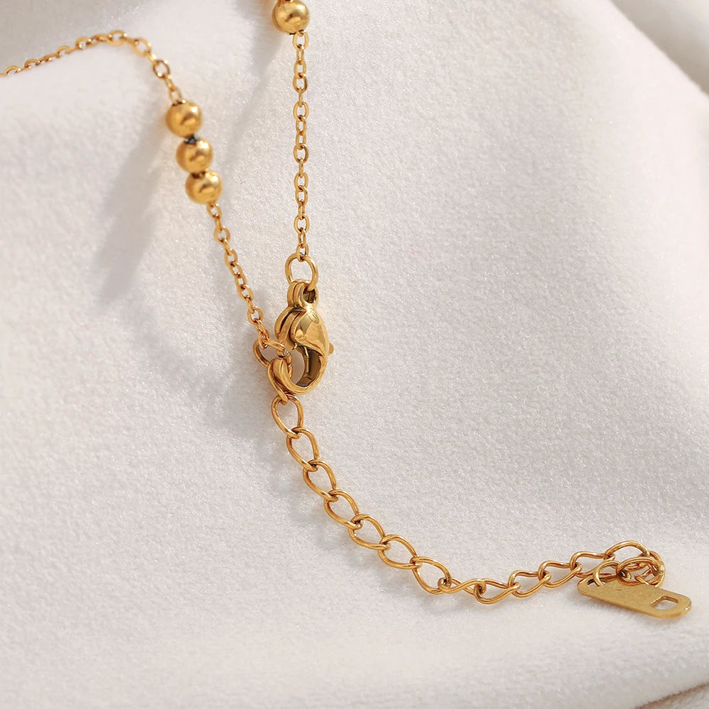 Vera Necklace by Orliza