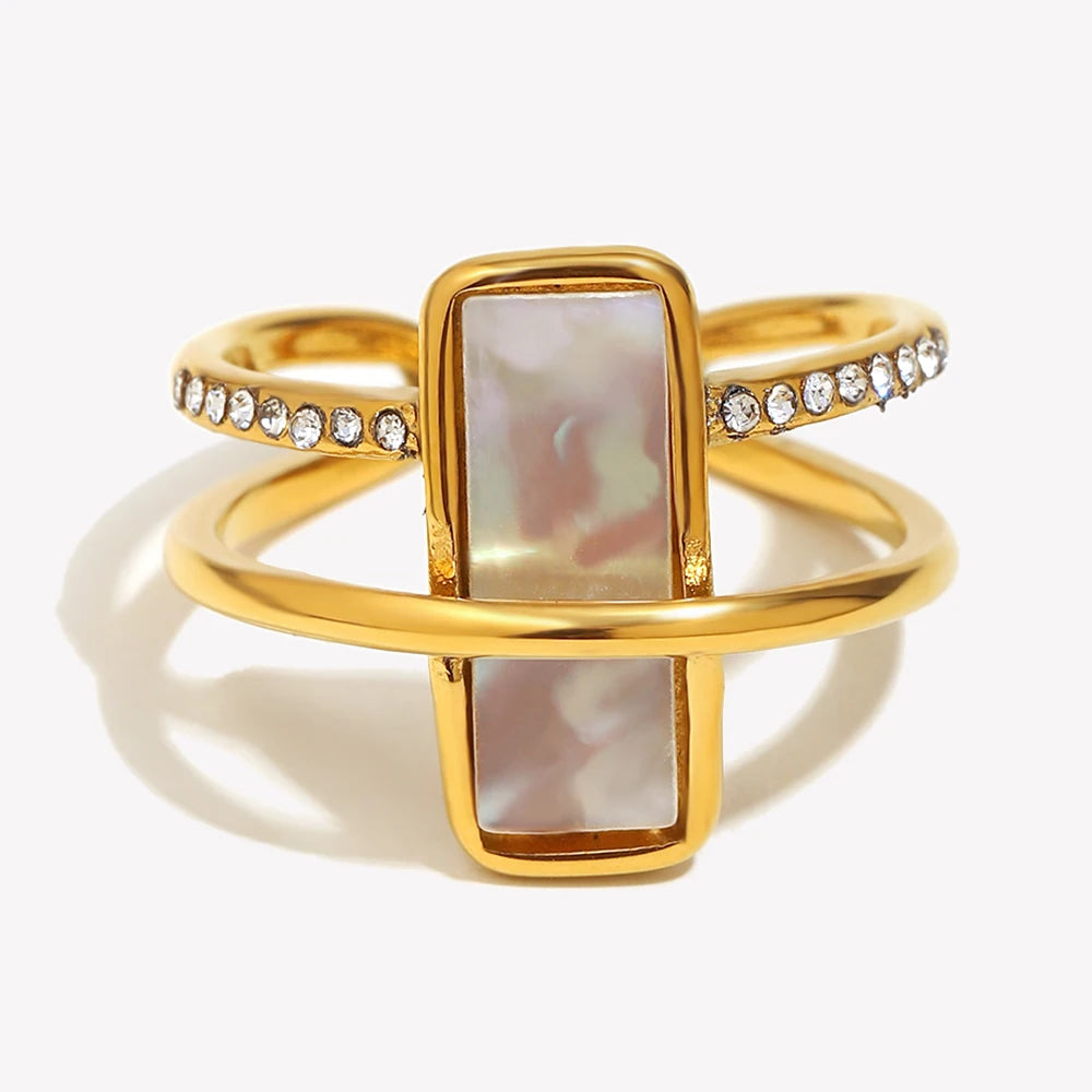 Daisy Ring by Orliza