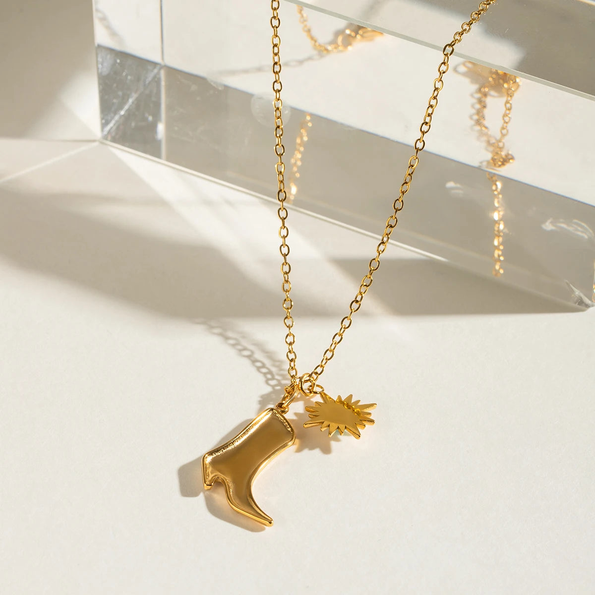 Juniper Necklace by Orliza