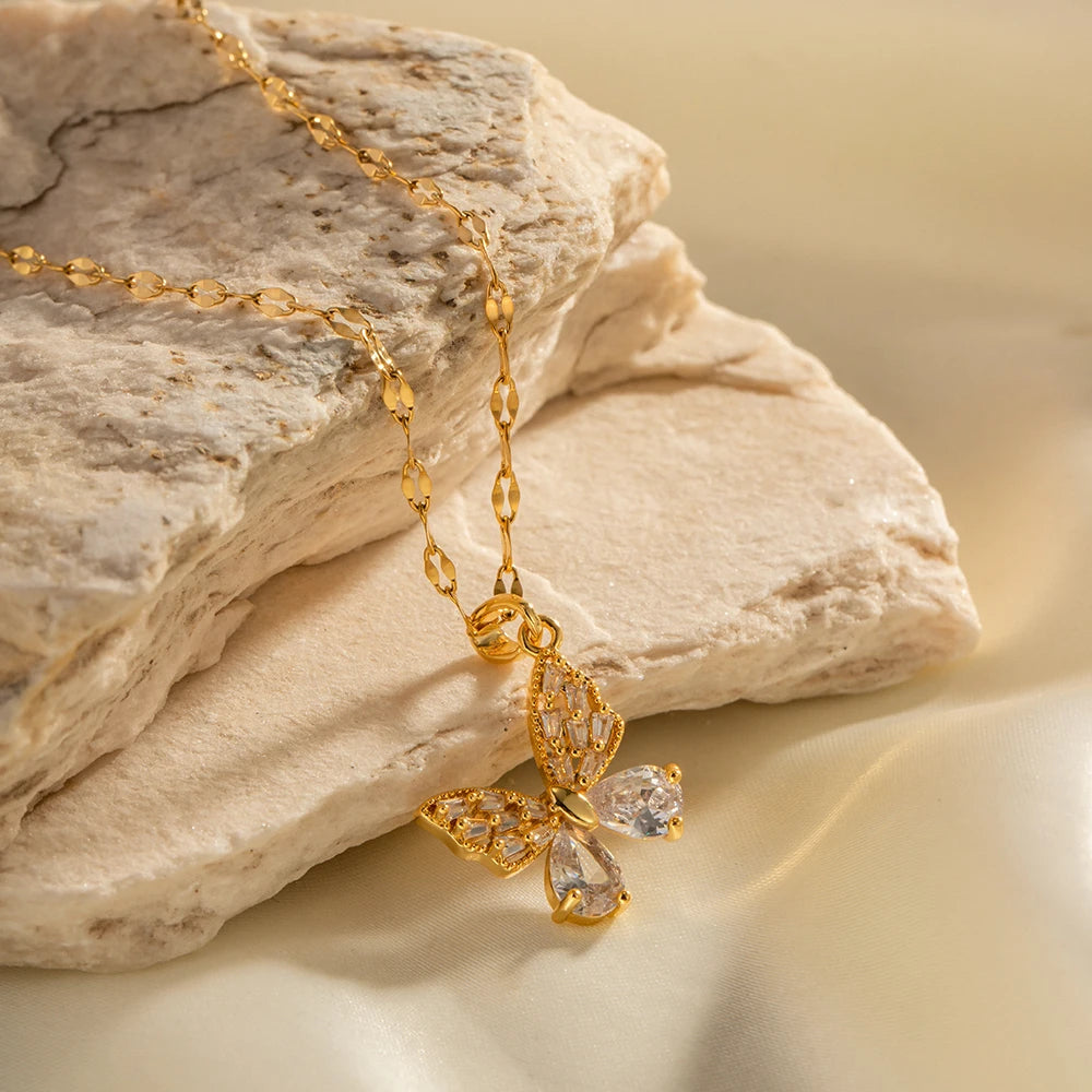 Elliot Necklace by Orliza