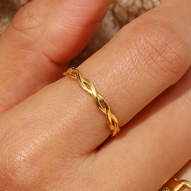 Norah Ring by Orliza