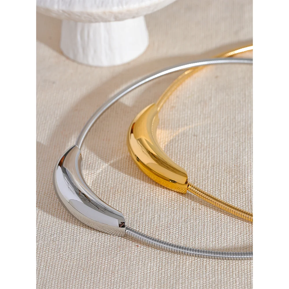 Keziah Necklace by Orliza