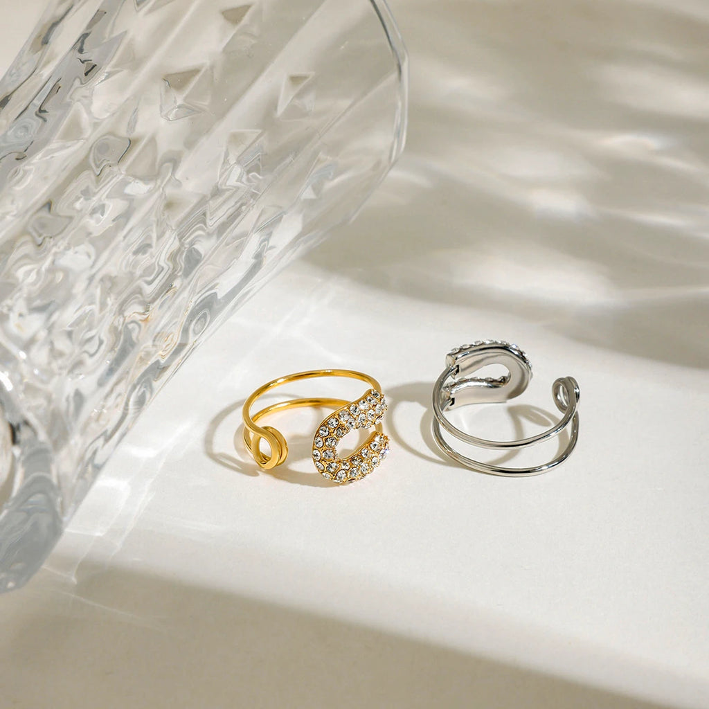 Julia Ring by Orliza