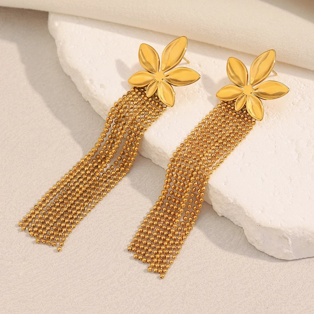 Cataleya Earrings by Orliza
