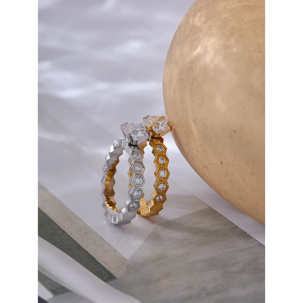 Tiffany Ring by Orliza