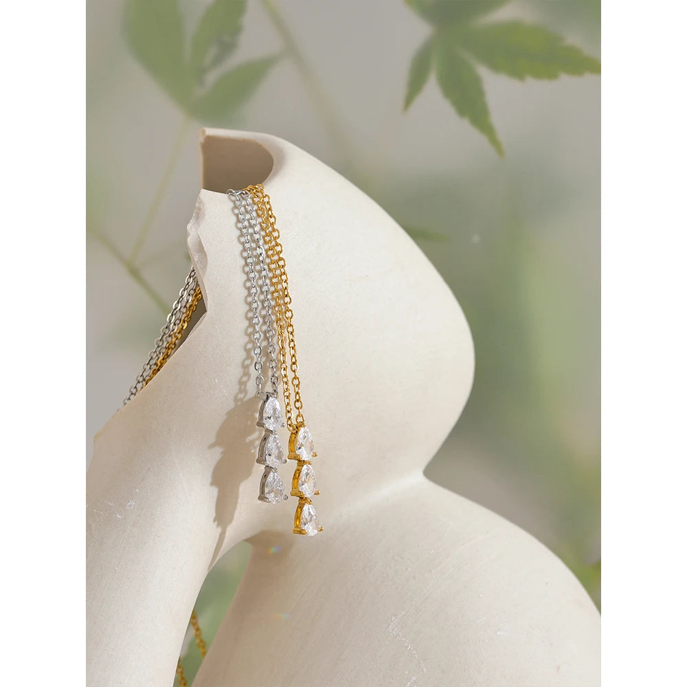 Maddie Necklace by Orliza