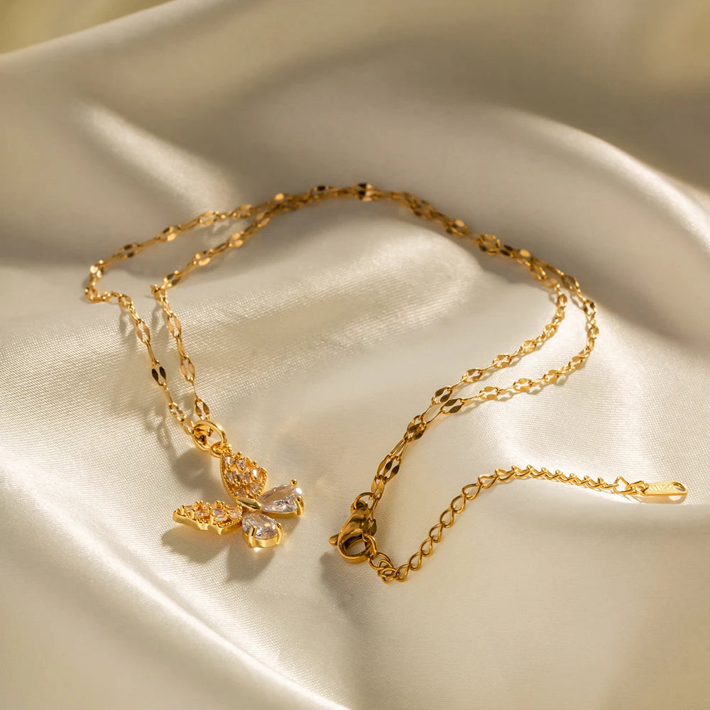 Elliot Necklace by Orliza
