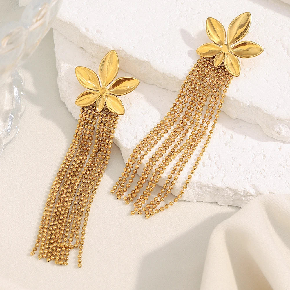 Cataleya Earrings by Orliza