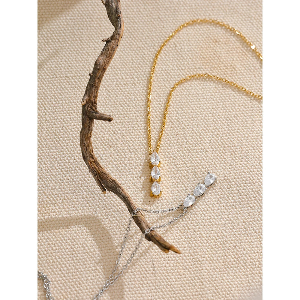 Maddie Necklace by Orliza