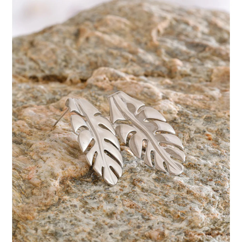 Cynthia Earrings by Orliza