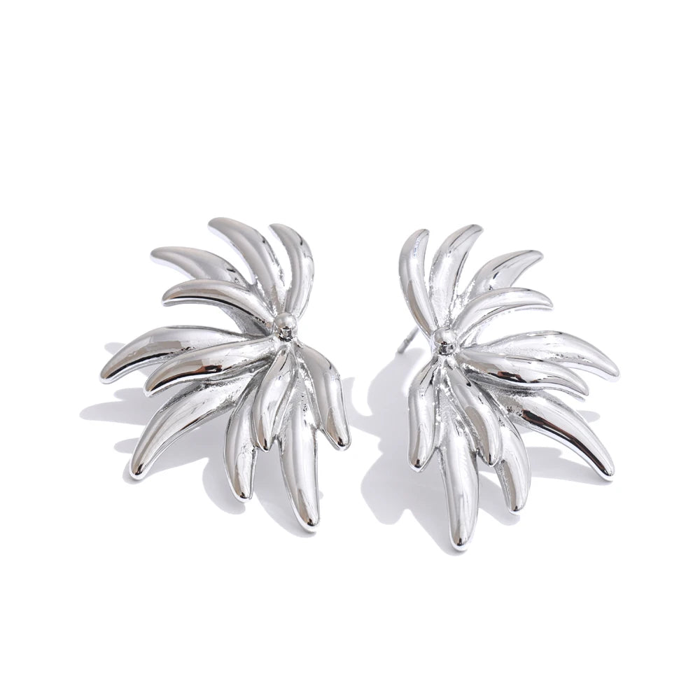 Meilani Earrings by Orliza