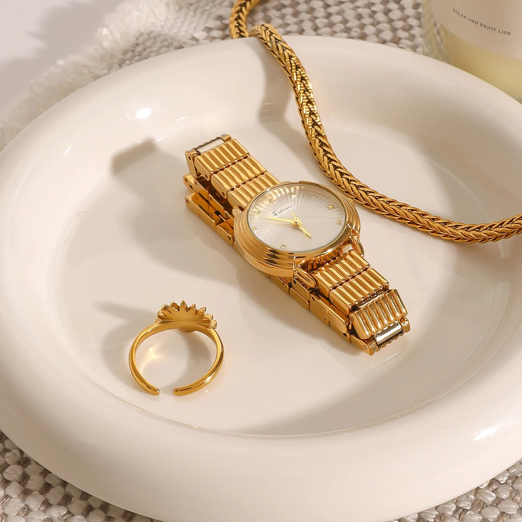 Athena Ring by Orliza
