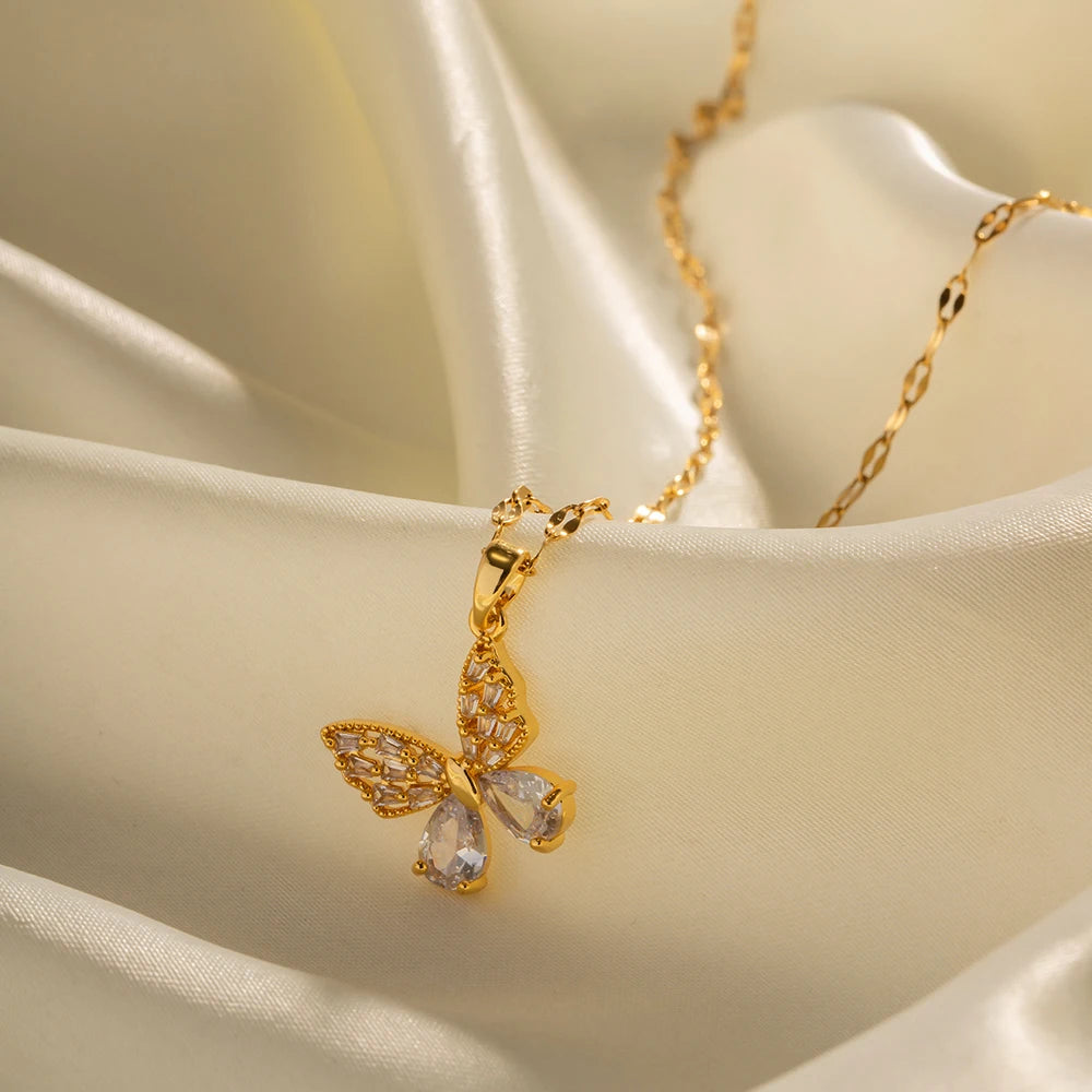 Elliot Necklace by Orliza