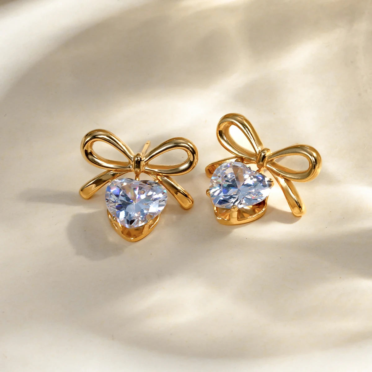 Sarah Earrings by Orliza