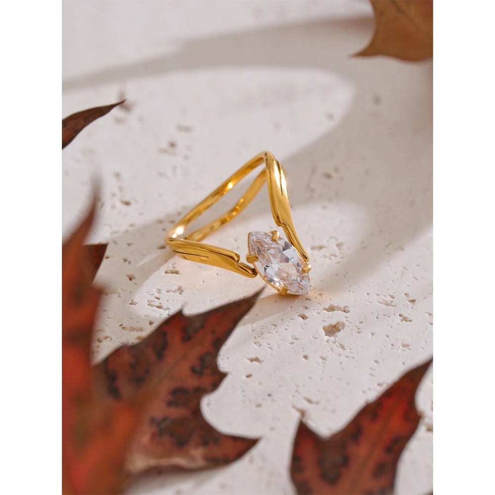 Rowyn Ring by Orliza