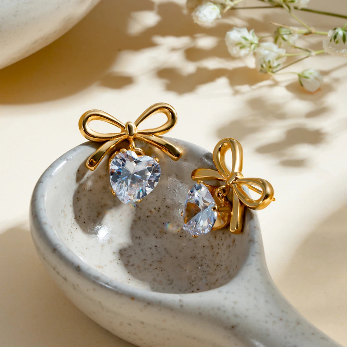 Sarah Earrings by Orliza