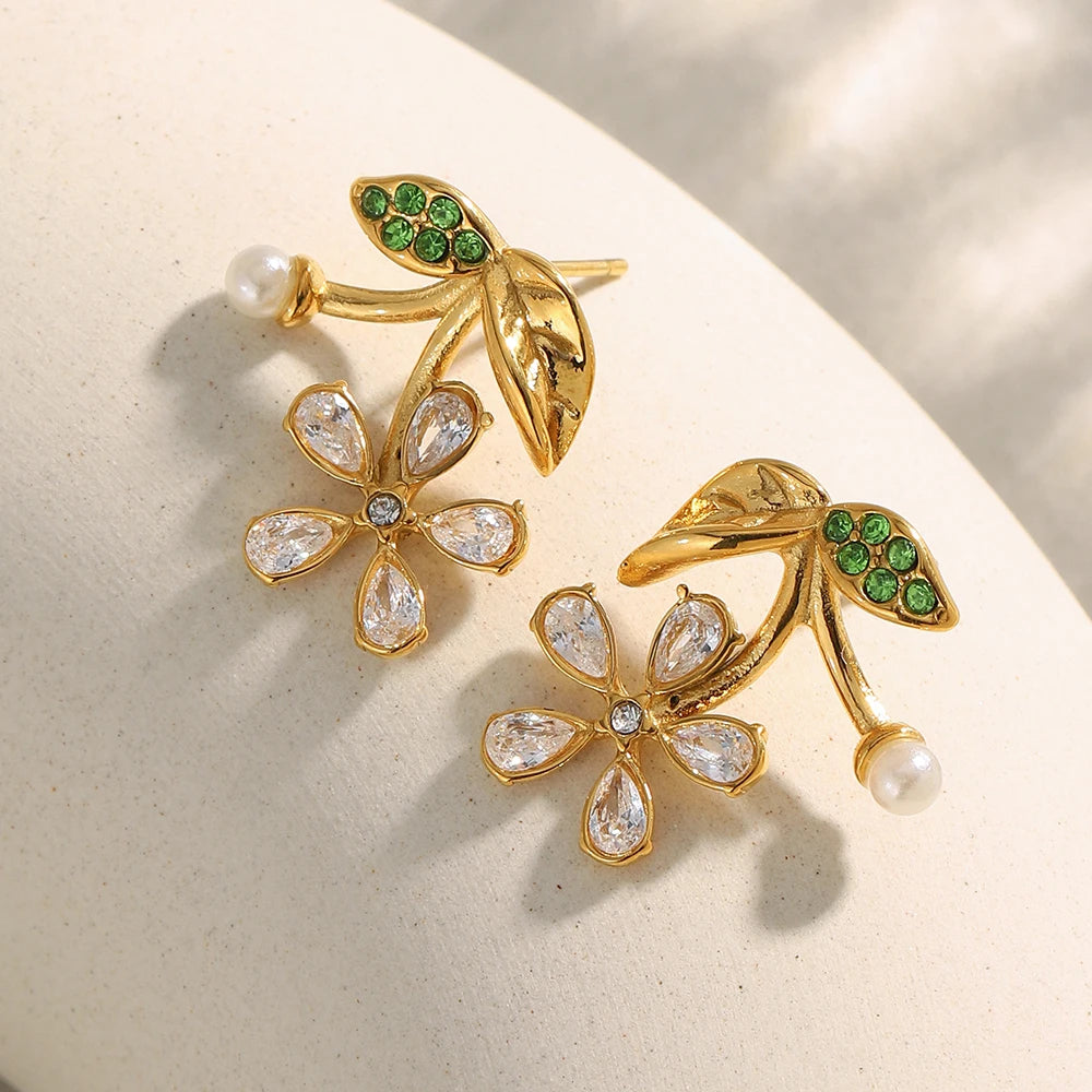 Saylor Earrings by Orliza