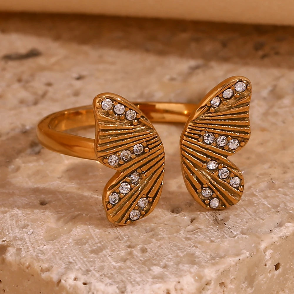 Lola Ring by Orliza