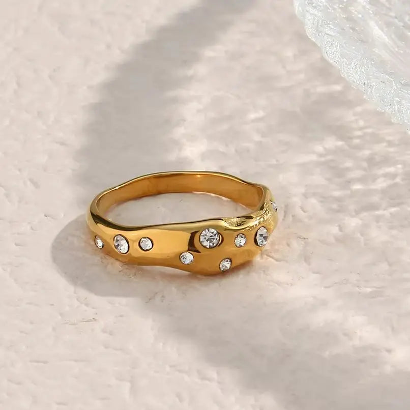 Collins Ring by Orliza