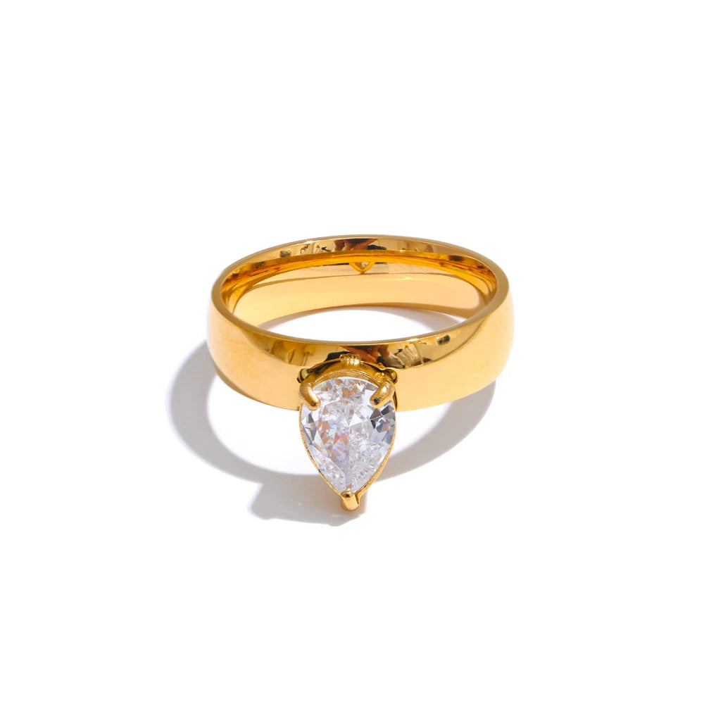 Freyja Ring by Orliza