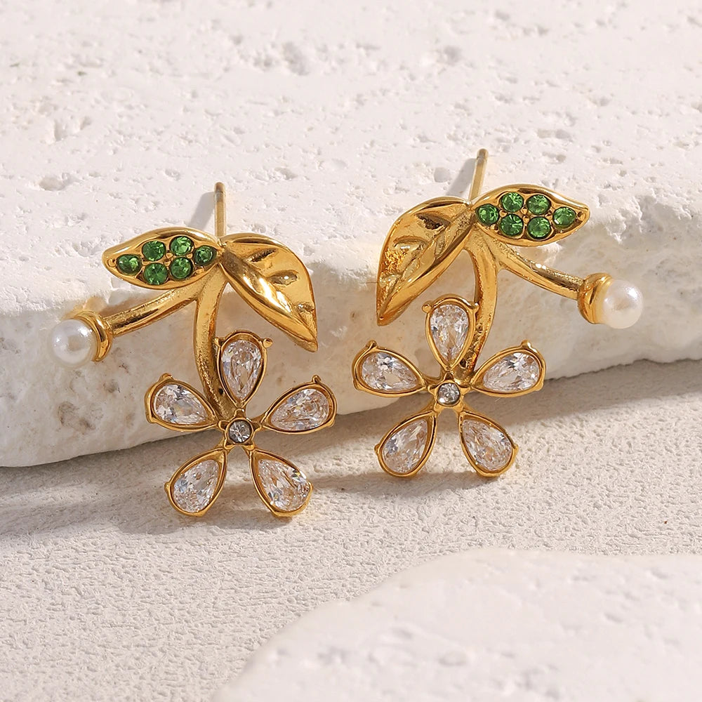 Saylor Earrings by Orliza