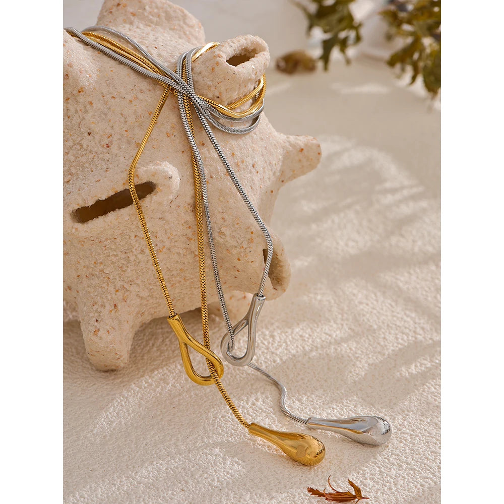 Giana Necklace by Orliza