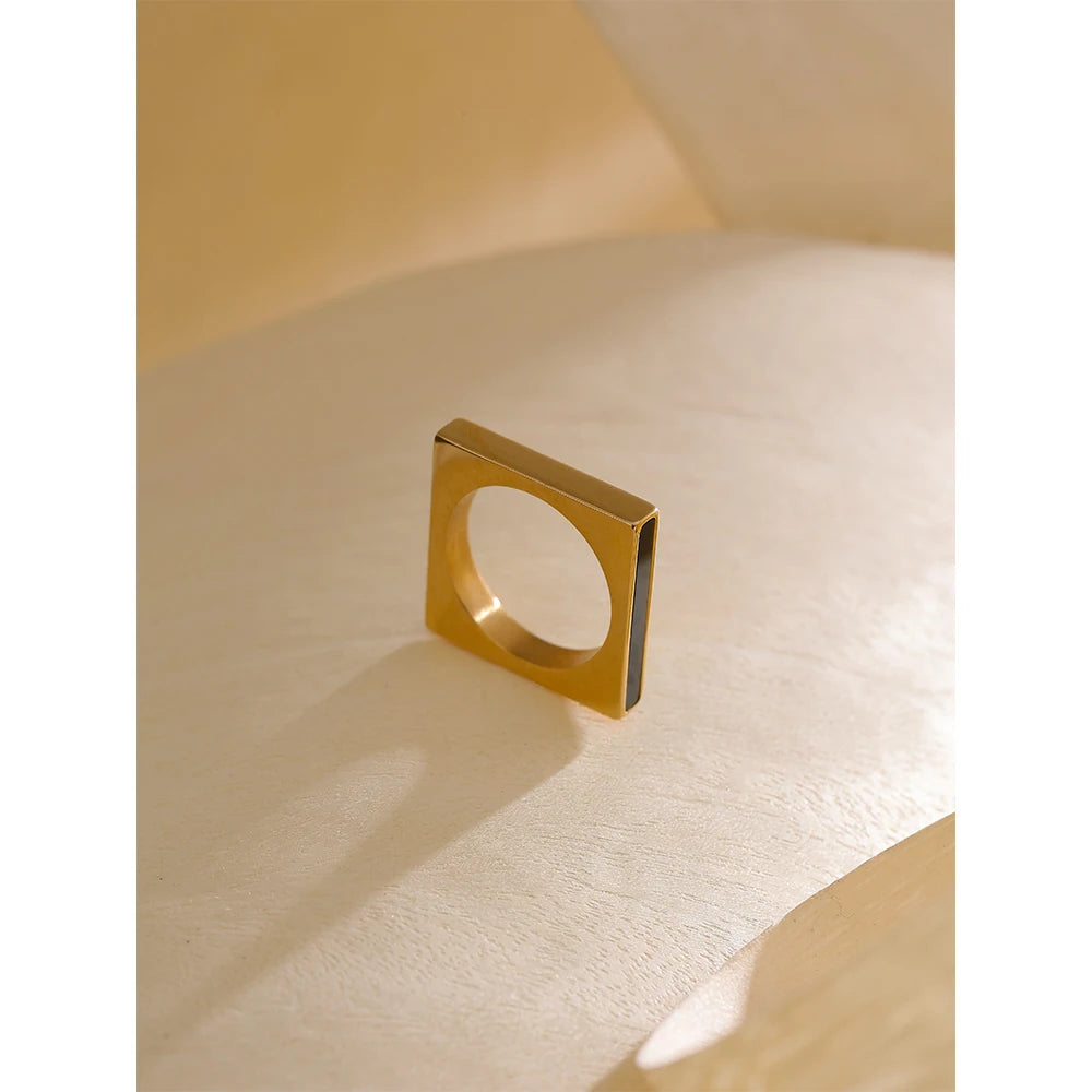 Greta Ring by Orliza