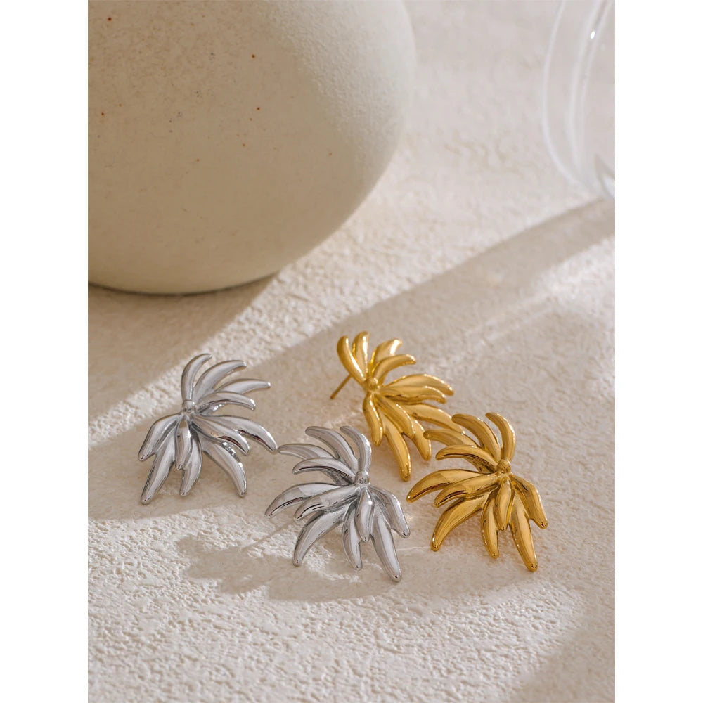 Meilani Earrings by Orliza